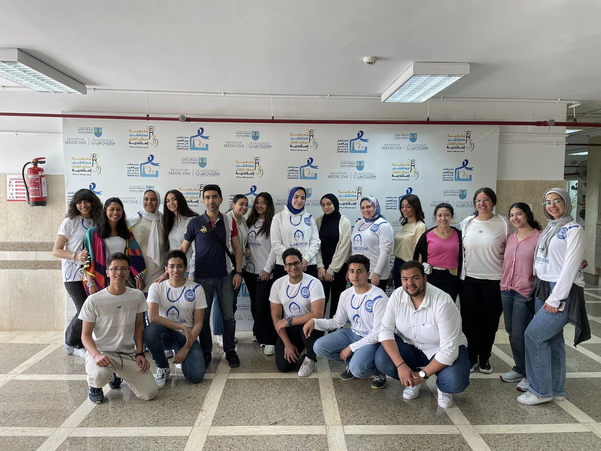 AlaMedicine club students visit the Hospital of Childrens Cancer  in Burj Al Arab.3