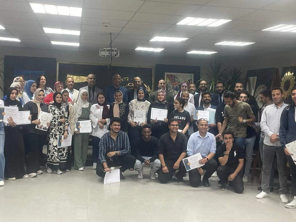 The Department of Cultural and Social Activity, Babi Qir, at the Deanship of Student Affairs, organized a distinguished exhibition of the plastic arts works of students of the Faculty of Fisheries and Aquaculture Technology on 6/5/20233