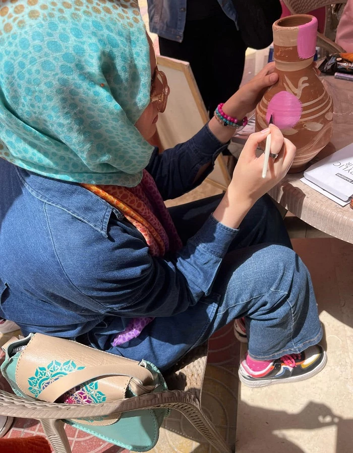 The Department of Cultural and Social Activities in Miami organized a pottery painting workshop today, Tuesday, April 23, 20244