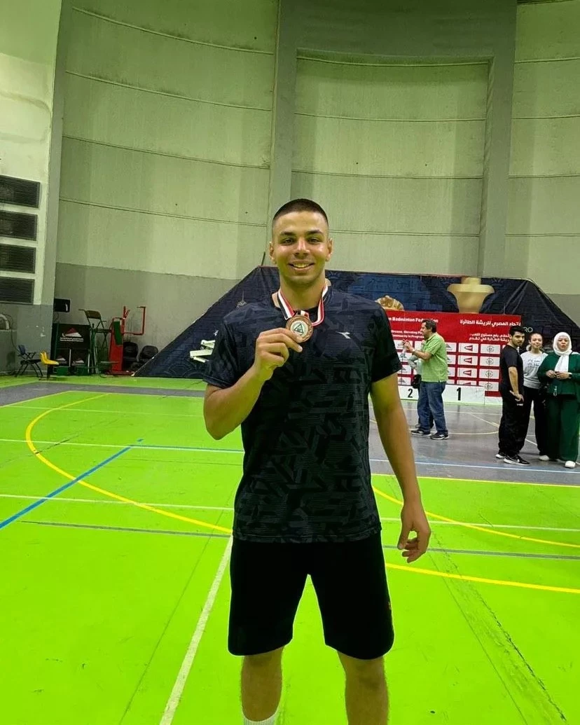 Abdulrahman Magdy enrolled in the Faculty of management and Technology, Branch M.The new one is crowned with the bronze medal of the Republic Badminton Championship