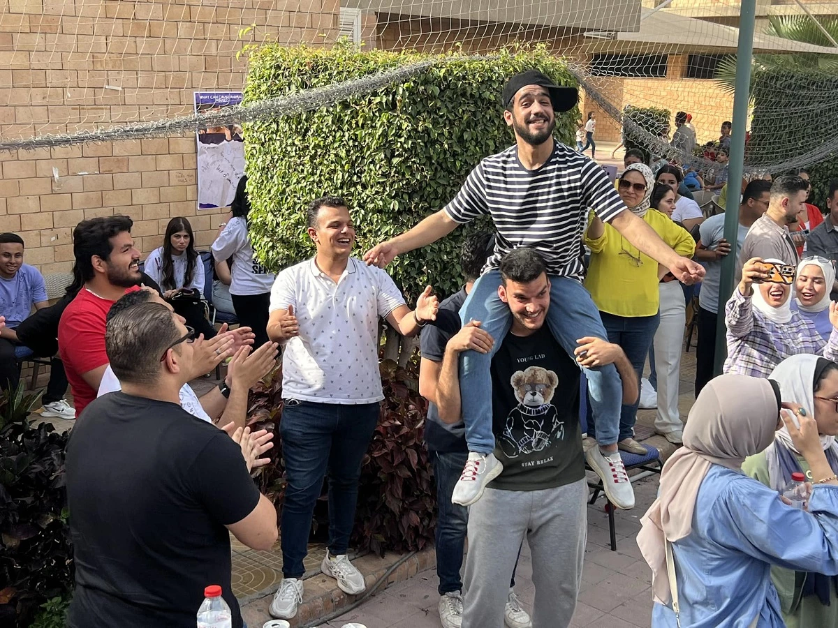 The Department of Cultural and Social Activity in Miami organized PHOTO DAY at the end of the semester for students of the Faculties of Management, Language, and Media on: 5/26/20242