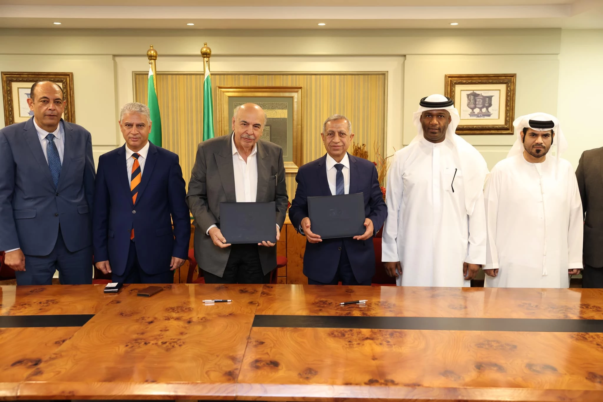 الأكاديمية العربية ومركز الخليج للتدريب الفني والسلامة بأبو ظبى يوقعان اتفاقية تعاون مشترك