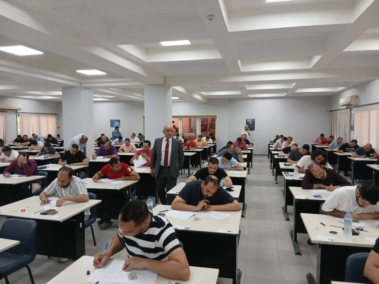 انتظام الإمتحانات النهائية للشهادات الاهلية البحرية ــ مواد الأكاديمية ــ دورة فبراير - يوليو 2025