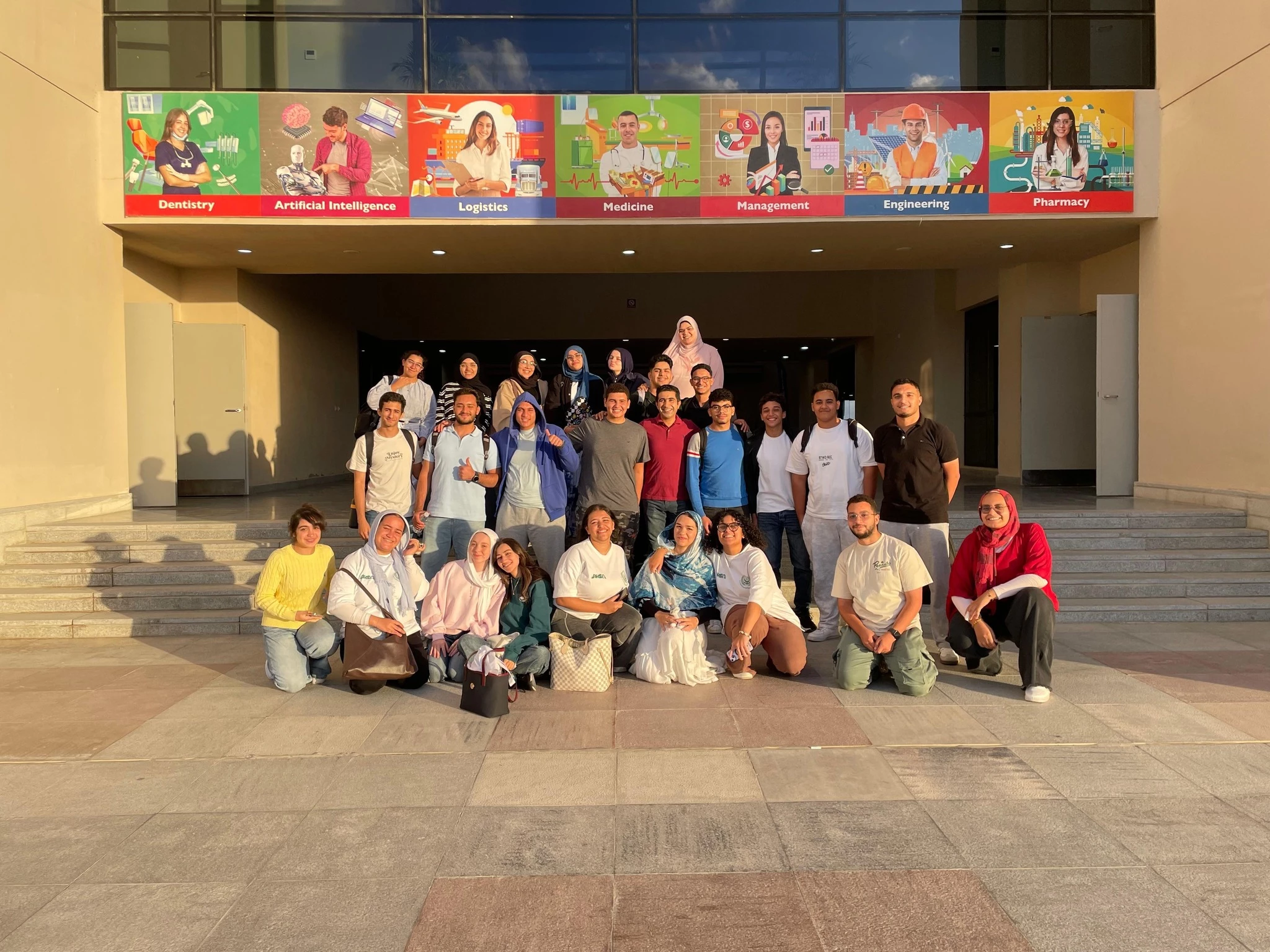 ورشة عمل للأسرة الطبية المتميزة بفرع الأكاديمية في العلمين