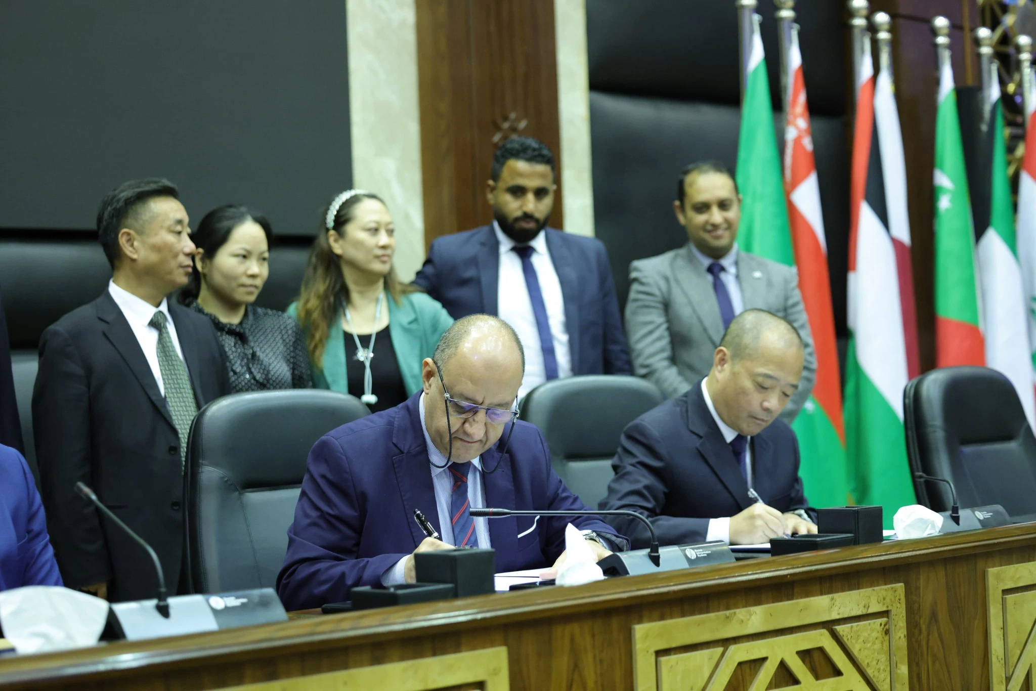 A high-level delegation from the Ministry of Natural Resources of the People's Republic of China and signed a Memorandum of Understanding between the two sides12