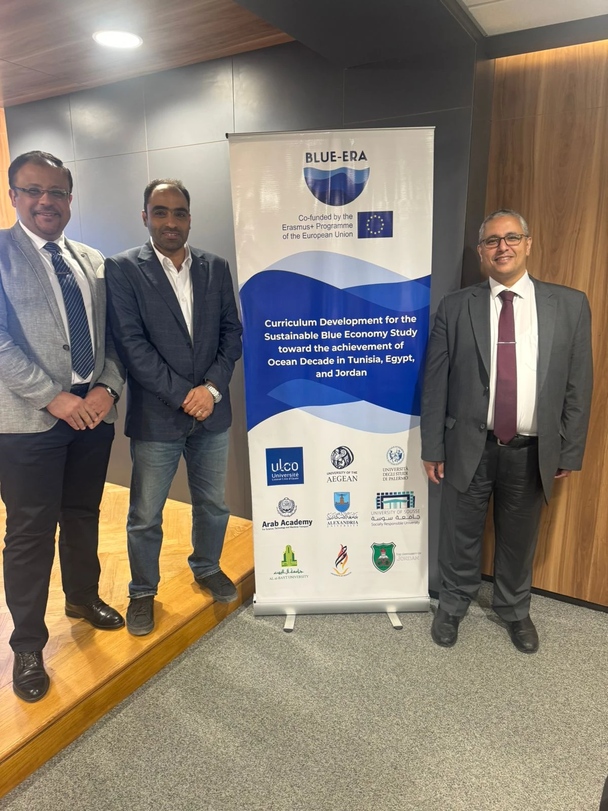 Balancing Local Initiatives and Global Trends in the Blue Economy