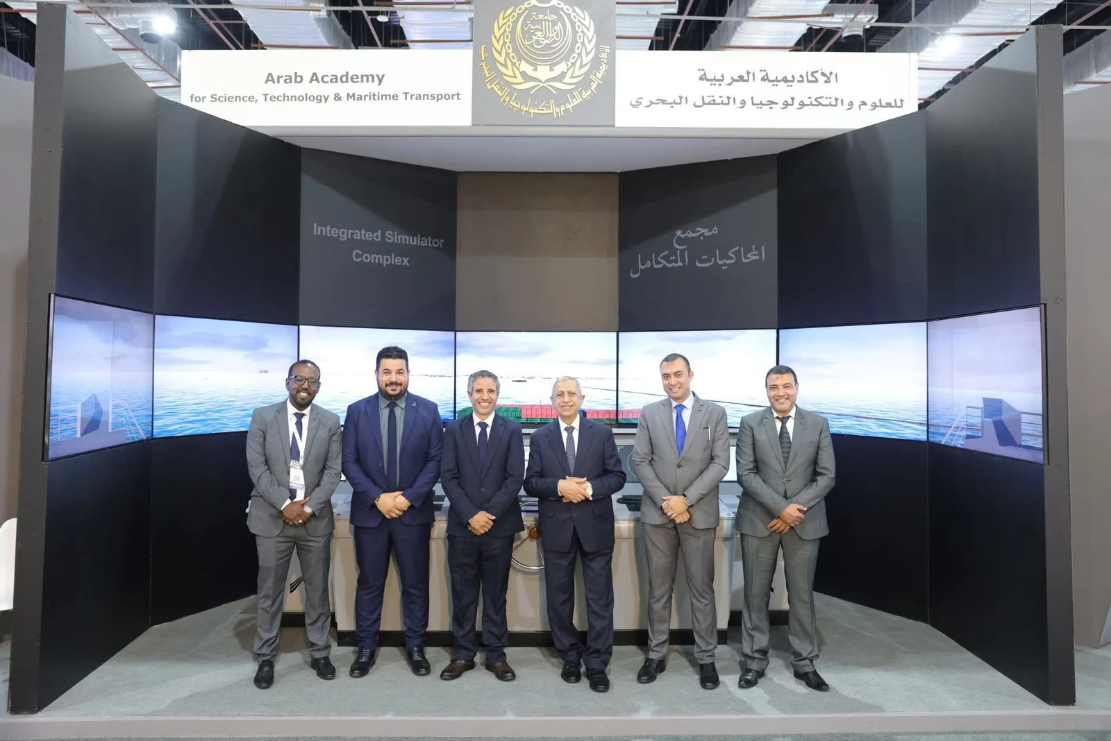 الأكاديمية العربية  تشارك بجناح 