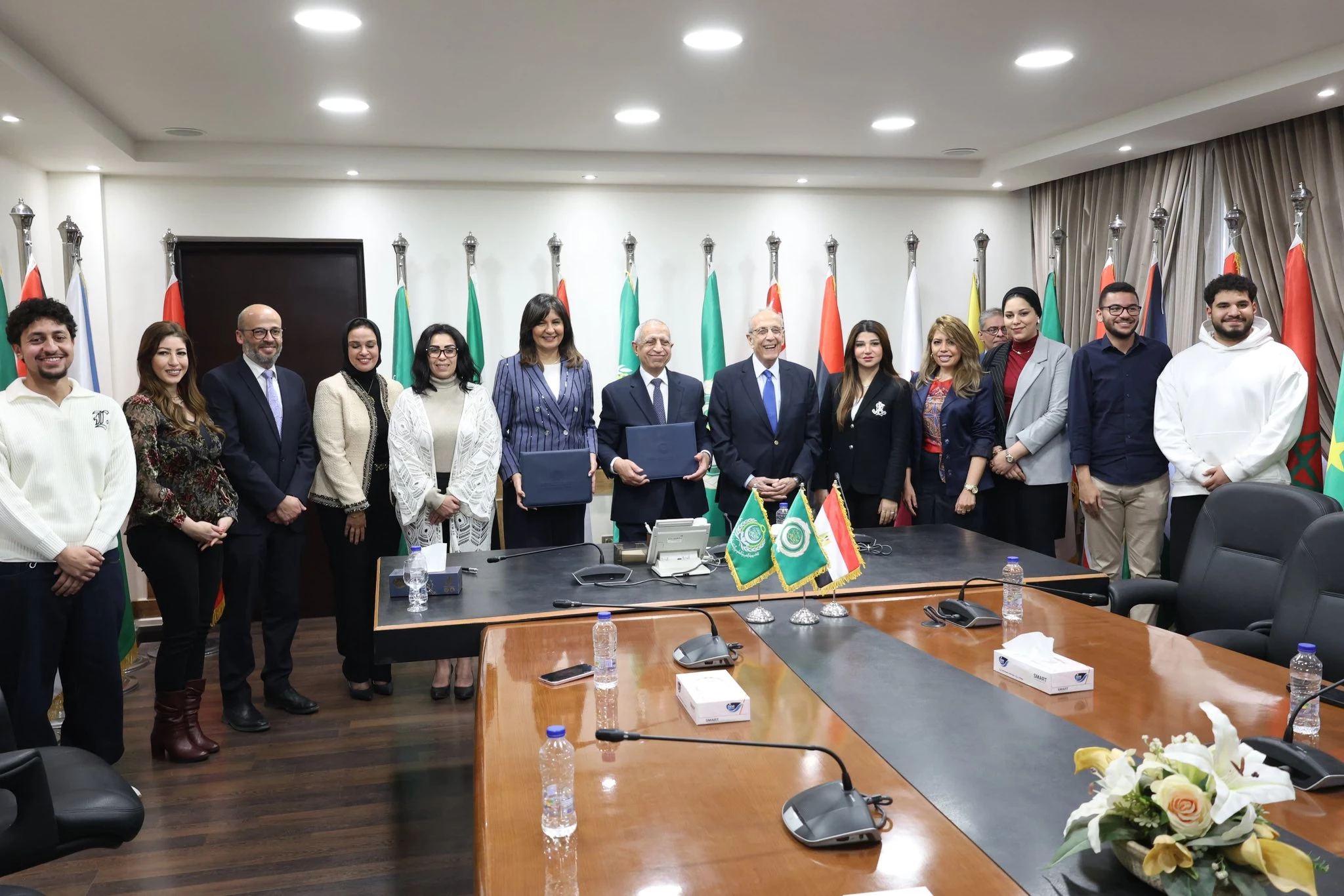 الأكاديمية العربية ترفع شعار 