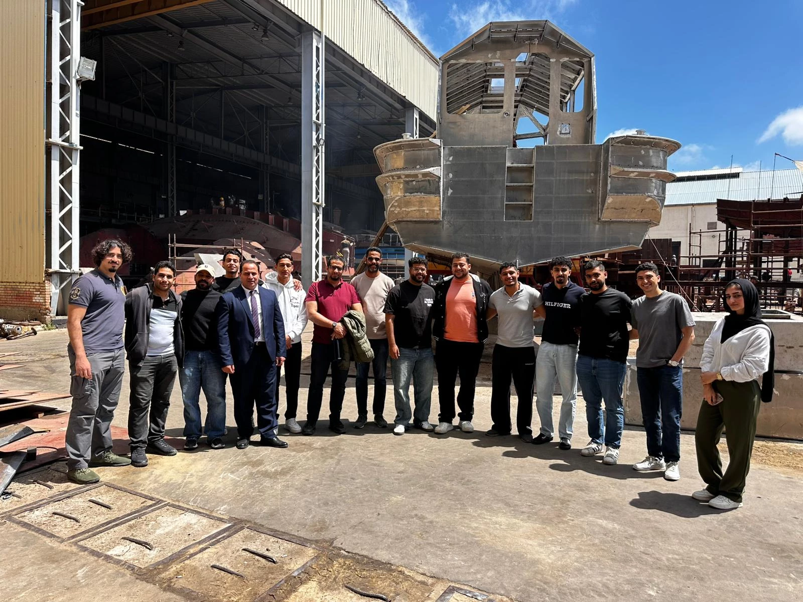 A visit to the Egyptian Ship Repair and Construction Company on 21-4-2026 to the Marine Engineering Technology Department