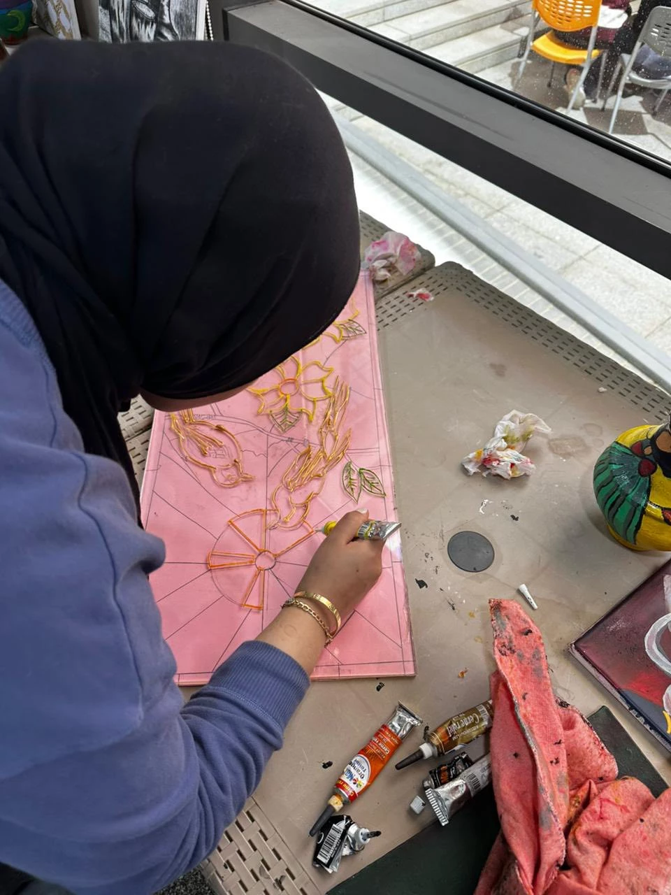 Glass Painting Workshop to Enhance Artistic Creativity3