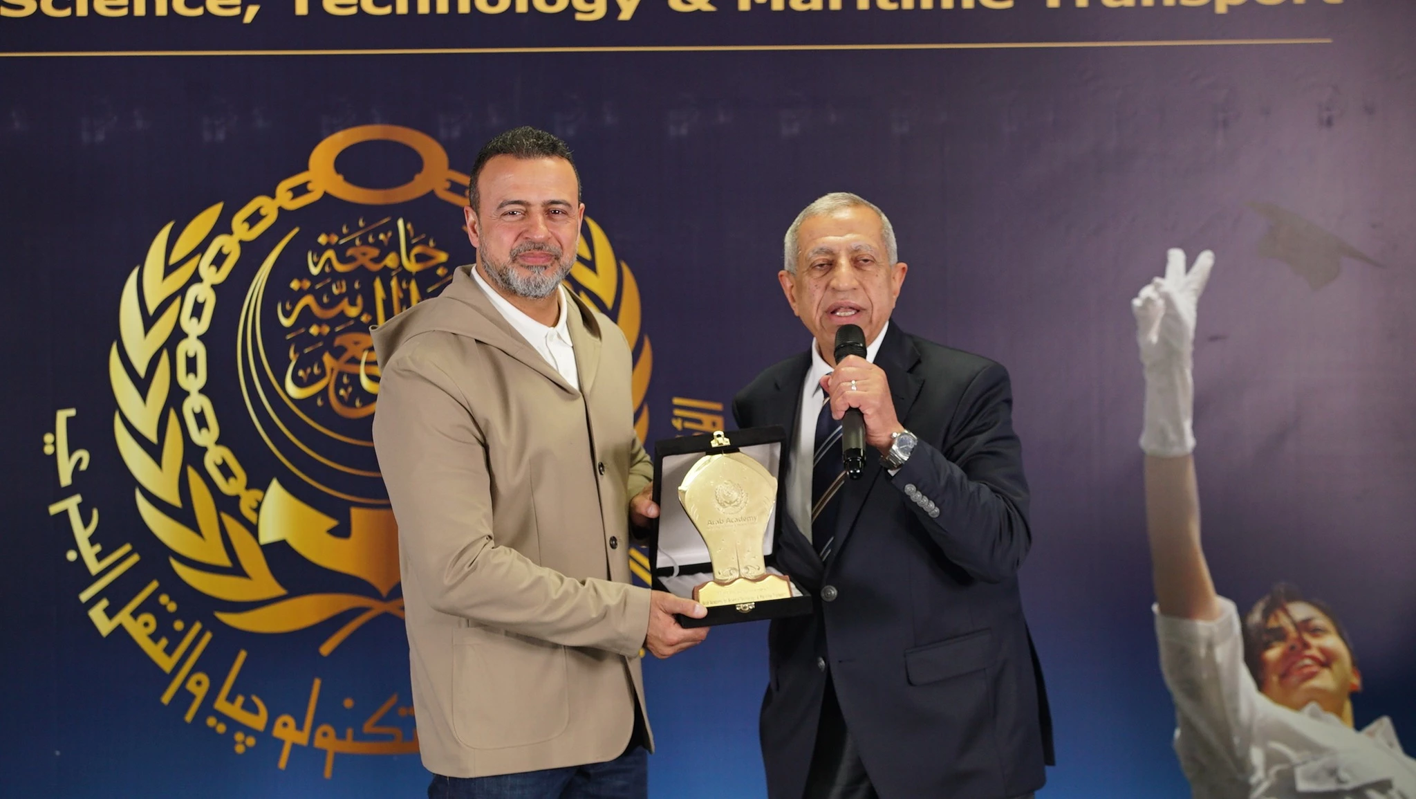CLC Students Participate in Media Coverage of Mostafa Hosny Seminar at AASTMT