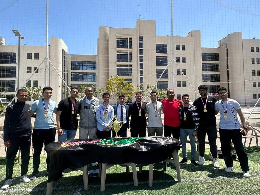 The final of the five-team football league in El Alamein branch Honoring the winners