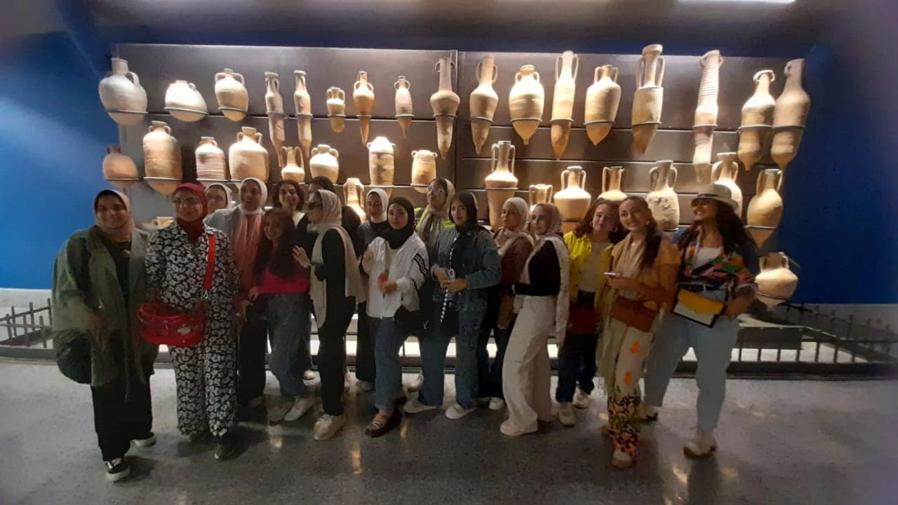 The Department of cultural and social activity in Miami organized scientific trips for students of the faculties of management, technology, language and media for more than one place over a whole month during the period from 30/9/2023 to 8/11/202313