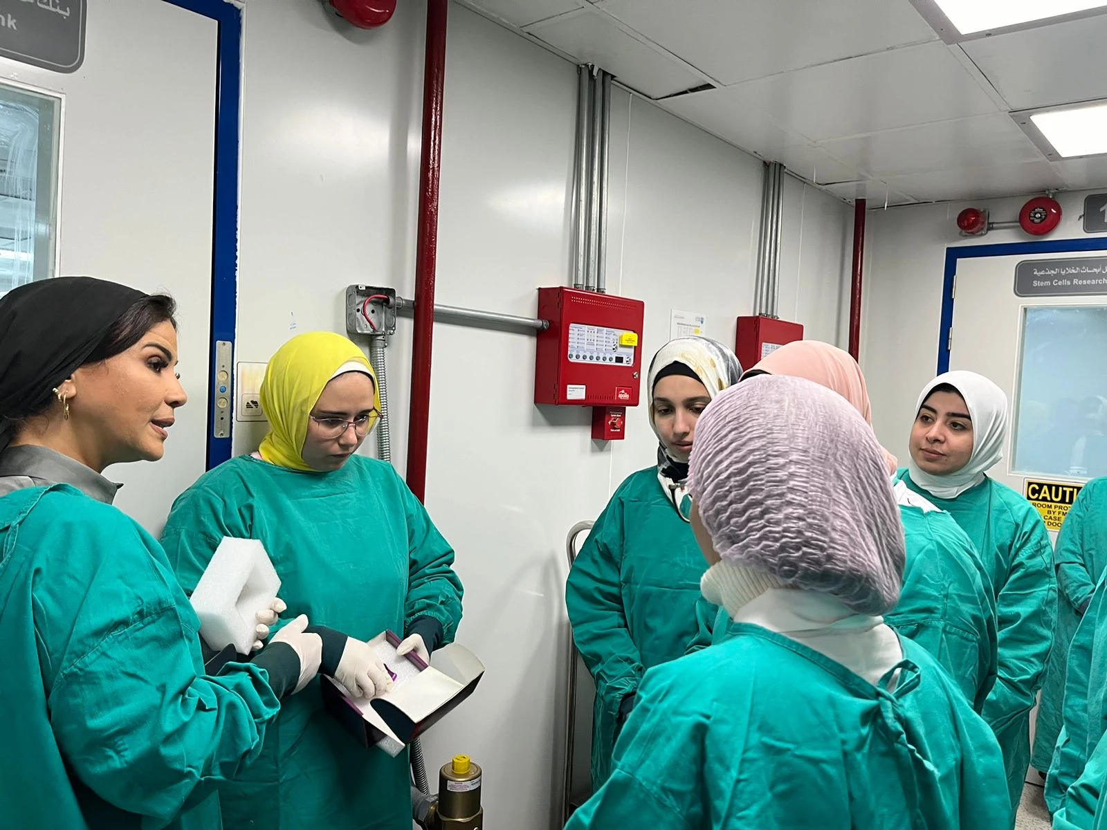 The Department of Cultural and Social Activity in Babi Qir organized a scientific trip for students of the College of Pharmacy to the new branch of the Saudi German Hospital in Alexandria on: 7/12/20235