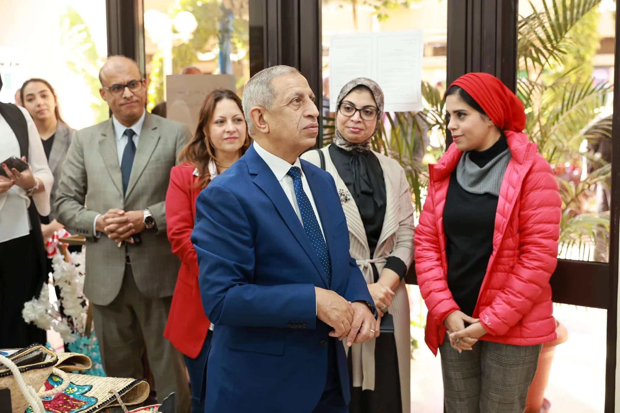 His Excellency Professor Dr., President of the Arab Academy for Science, Technology and Maritime Transport, opened the closing ceremony of activities and the exhibition of fine arts and handicrafts for students of the Faculties of Management, Technology, Language and Media in Miami on: 1/4/20249
