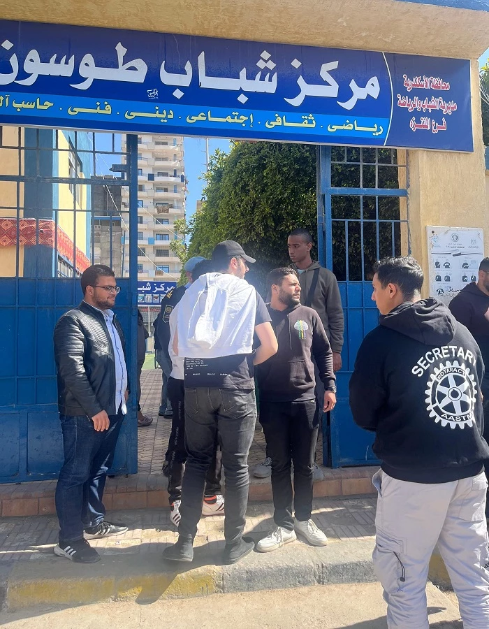 The Deanship of Student Affairs gathered and mobilized students from all students to distribute Ramadan boxes to the people working at Target and cleaning companies, as well as the distribution at the Abu Qir Youth Center on 3/12/2024.9