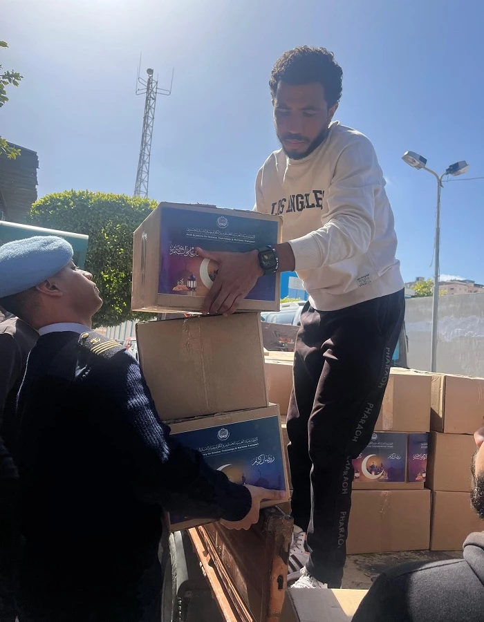 The Deanship of Student Affairs gathered and mobilized students from all students to distribute Ramadan boxes to the people working at Target and cleaning companies, as well as the distribution at the Abu Qir Youth Center on 3/12/2024.6